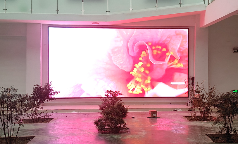 P1.56 LED室内显示屏